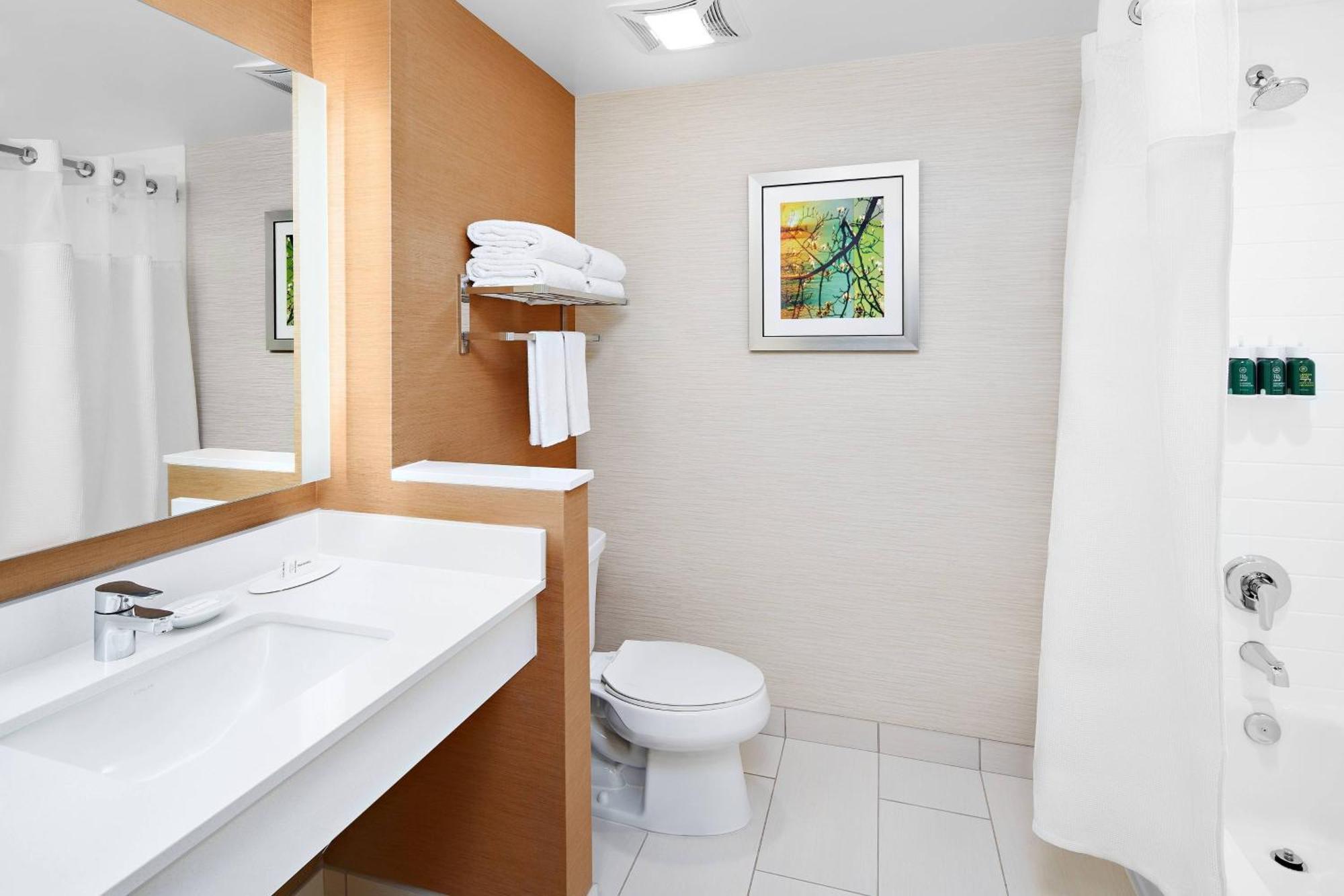 Fairfield Inn & Suites By Marriott Fresno Yosemite International Airport Екстер'єр фото