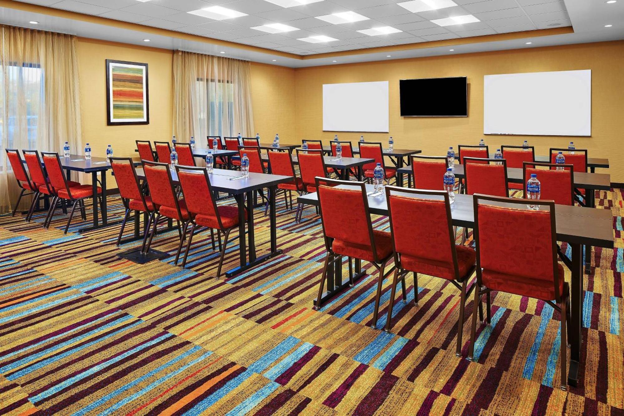 Fairfield Inn & Suites By Marriott Fresno Yosemite International Airport Екстер'єр фото