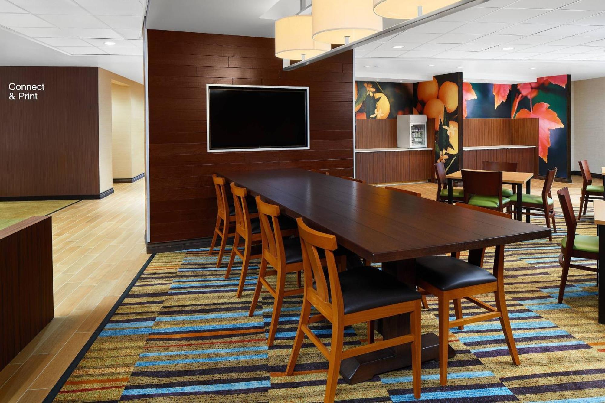 Fairfield Inn & Suites By Marriott Fresno Yosemite International Airport Екстер'єр фото