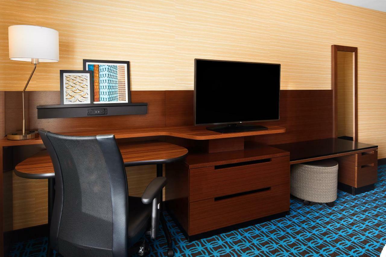 Fairfield Inn & Suites By Marriott Fresno Yosemite International Airport Екстер'єр фото